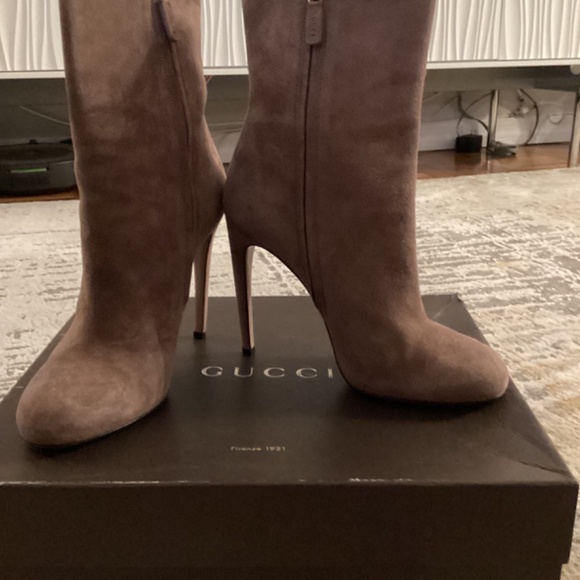Gucci suede boots 9.5 - Picture 4 of 5